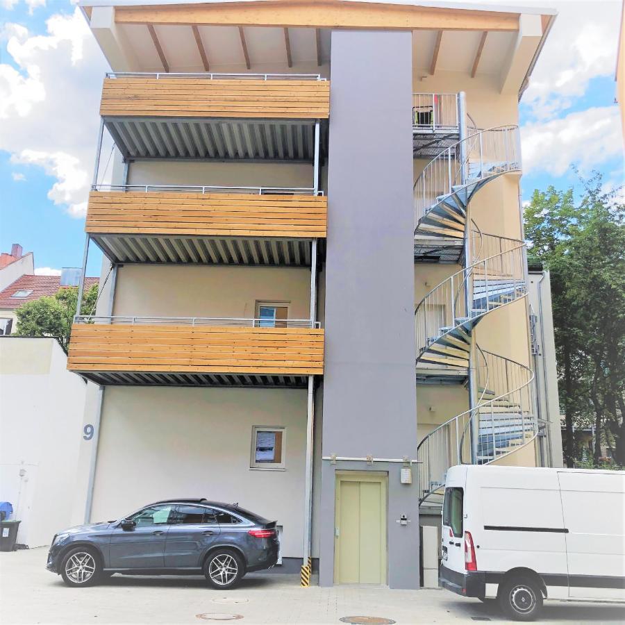 Am City Apartment 24H Self-Check-In, Free Parking, U-Bahn 350M, Netflix Nuremberg Extérieur photo