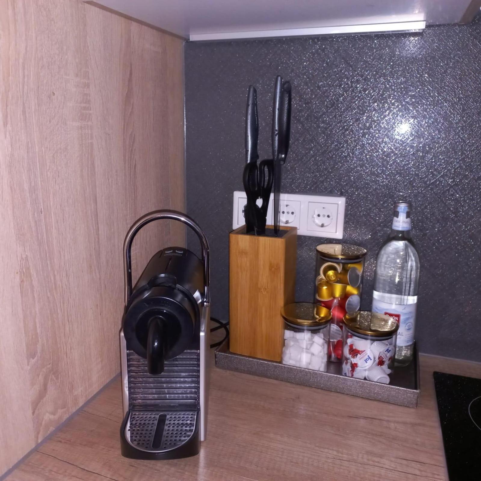 Am City Apartment 24H Self-Check-In, Free Parking, U-Bahn 350M, Netflix Nuremberg Extérieur photo